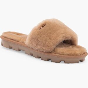 UGG Women's Tan Fluffy Slide Sandals